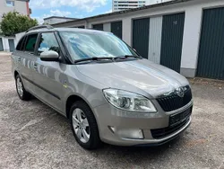 Gold Gebraucht 2013 Skoda Fabia Fresh Kombi | 3.990 € (Guter Preis)