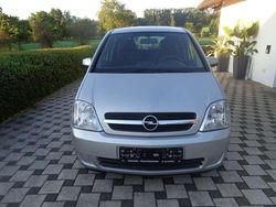 Silber Gebraucht 2003 Opel Meriva Enjoy Van / Kleinbus | 4.200 € (Teuer)