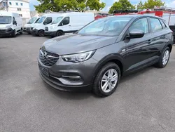 Grau (metallic) Gebraucht 2020 Opel Grandland X Innovation SUV | 11.990 € (Guter Preis)