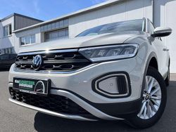 Ascotgrau Gebraucht 2024 VW T-Roc Life SUV | 25.860 € (Guter Preis)