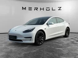 Weiß Gebraucht 2020 Tesla Model 3 Long Range Limousine | 15.990 €