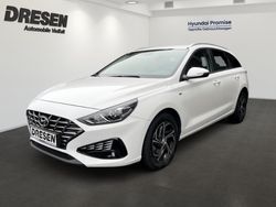 Weiss Gebraucht 2024 Hyundai i30 Select Kleinwagen | 20.890 € (Fairer Preis)