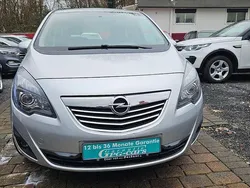 Silber Gebraucht 2011 Opel Meriva Innovation Van / Kleinbus | 6.500 € (Etwas zu teuer)