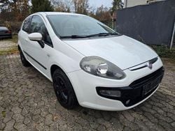 Weiß Gebraucht 2011 Fiat Punto Limousine | 1.750 € (Fairer Preis)