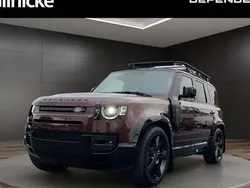 Rot Gebraucht 2024 Land Rover Defender SE SUV | 118.790 €