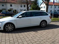 Weiß Gebraucht 2019 Skoda Octavia Soleil Kombi | 18.900 € (Fairer Preis)