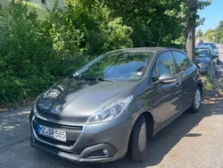 Grau Gebraucht 2015 Peugeot 208 Urban Move Kleinwagen | 5.300 € (Fairer Preis)