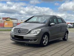Grau Gebraucht 2005 Mercedes B200 Van / Kleinbus | 2.400 € (Etwas zu teuer)