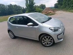 Silber Gebraucht 2014 VW up! Kleinwagen | 3.200 € (Teuer)
