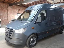 Grau Gebraucht 2020 Mercedes Sprinter Van | 22.480 €