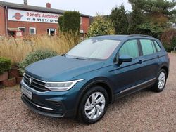 Blau Gebraucht 2021 VW Tiguan Life SUV | 27.680 € (Fairer Preis)