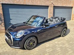 Schwarz Gebraucht 2023 Mini Cooper SE Cabriolet Cabrio | 47.500 €
