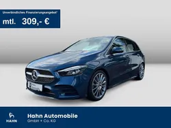 Blau Gebraucht 2019 Mercedes B200 AMG line Van / Kleinbus | 22.950 € (Guter Preis)