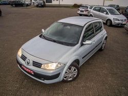 Grau Gebraucht 2003 Renault Mégane II Dynamique Limousine | 1.299 € (Fairer Preis)