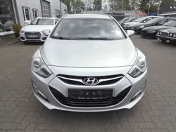 Silber Gebraucht 2012 Hyundai i40 Comfort Kombi | 8.980 € (Etwas zu teuer)