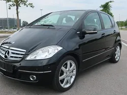 Schwarz Gebraucht 2011 Mercedes A200 Avantgarde Kombi | 9.990 € (Teuer)