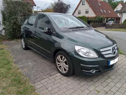 Grün Gebraucht 2011 Mercedes B160 Van / Kleinbus | 5.000 € (Guter Preis)