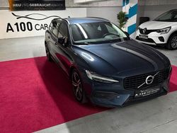 Denim blue / metallic Gebraucht 2021 Volvo V60 Momentum Kombi | 20.999 € (Guter Preis)