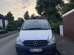 Silber Gebraucht 2012 Mercedes Vito Van / Kleinbus | 12.000 €