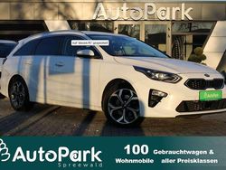 Deluxe white Gebraucht 2019 Kia Ceed Sportswagon Kombi | 12.000 € (Guter Preis)