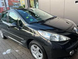 Schwarz Gebraucht 2008 Peugeot 207 Urban Move Kleinwagen | 3.000 € (Etwas zu teuer)