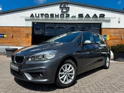 Grau Gebraucht 2015 BMW 218 Advantage Kombi | 9.800 € (Etwas zu teuer)
