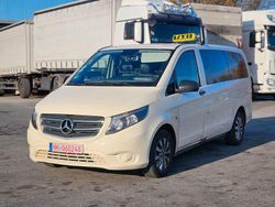 Beige Gebraucht 2018 Mercedes Vito Kombi | 12.950 € (Teuer)