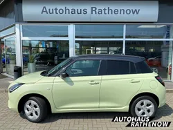 Gelb Neu 2025 Suzuki Swift Comfort Limousine | 23.070 €