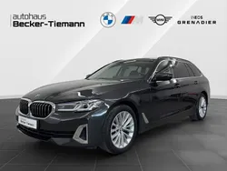 Sophistograu brillanteffekt Gebraucht 2022 BMW 520 Luxury Line Kombi | 39.999 € (Teuer)