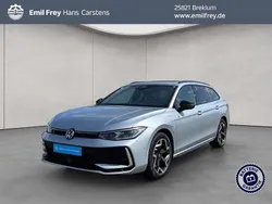 Silber Gebraucht 2024 VW Passat R-line Kombi | 47.980 €