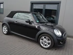 Schwarz Gebraucht 2015 Mini One Cabriolet Pepper Cabrio | 13.950 € (Fairer Preis)