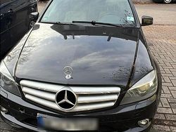 Schwarz Gebraucht 2009 Mercedes 320 Kombi | 4.950 €