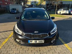 Schwarz Gebraucht 2013 Kia Ceed Sportswagon Spirit Kombi | 7.500 € (Etwas zu teuer)