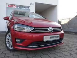 Rot Gebraucht 2015 VW Golf Sportsvan Highline Van / Kleinbus | 9.400 € (Guter Preis)