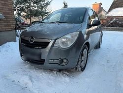 Silber Gebraucht 2010 Opel Agila Kombi | 2.900 € (Fairer Preis)