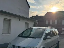 Silber Gebraucht 2002 VW Sharan Basis Van / Kleinbus | 1.199 € (Fairer Preis)