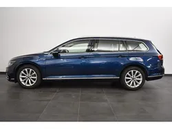 Aquamarinblau Gebraucht 2022 VW Passat GTE Kombi | 17.880 € (Guter Preis)