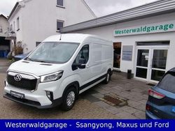 Warm white exterior Gebraucht 2024 Maxus eDeliver 9 Van | 62.480 €