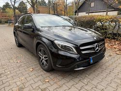 Schwarz Gebraucht 2014 Mercedes GLA200 SUV | 11.500 € (Guter Preis)