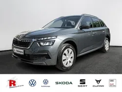 Grau Gebraucht 2021 Skoda Kamiq Active SUV | 16.990 € (Guter Preis)