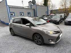 Gebraucht 2015 Toyota Verso Skyview Edition Van / Kleinbus | 5.499 € (Guter Preis)