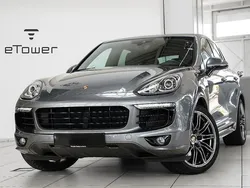 Grau Gebraucht 2016 Porsche Cayenne SUV | 37.990 € (Etwas zu teuer)