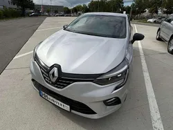 Silber Gebraucht 2023 Renault Clio V Techno Limousine | 13.000 € (Superpreis)