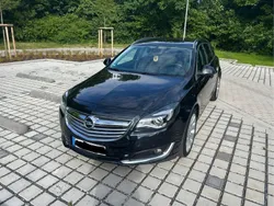 Schwarz Gebraucht 2014 Opel Insignia Kombi | 10.000 € (Fairer Preis)