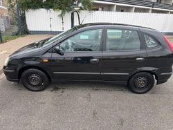 Schwarz Gebraucht 2004 Nissan Almera Tino Acenta+ Van / Kleinbus | 666 € (Guter Preis)