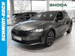Graphitgrau Gebraucht 2025 Skoda Octavia SportLine Kombi | 38.990 € (Etwas zu teuer)