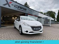 Weiß Gebraucht 2014 Peugeot 208 Access Kleinwagen | 5.499 € (Etwas zu teuer)