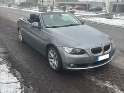 Silber Gebraucht 2009 BMW 330 Cabriolet Sport Line Cabrio | 14.500 € (Fairer Preis)
