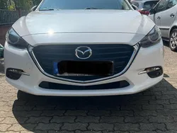 Weiß Gebraucht 2019 Mazda 3 Signature Limousine | 15.600 € (Fairer Preis)