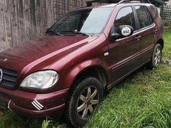 Gebraucht 1999 Mercedes ML230 SUV | 1.200 €